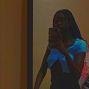 Meet your Posher, Nancy